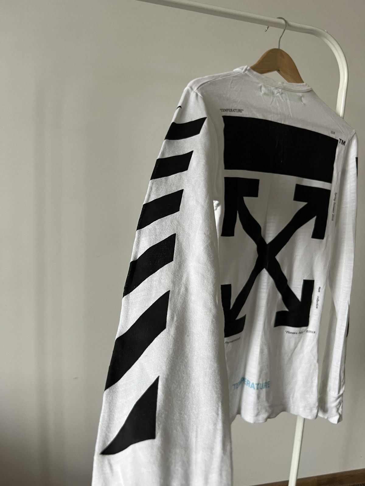 Off-White Off-White Mona Lisa Arrows Temperature Long Size US XS / EU 42 / 0 - 7 Thumbnail