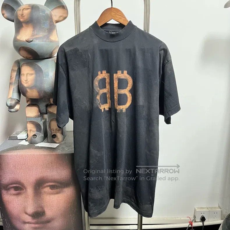 Balenciaga Balenciaga Bitcoin Short Sleeve Size US S / EU 44-46 / 1 - 1 Thumbnail