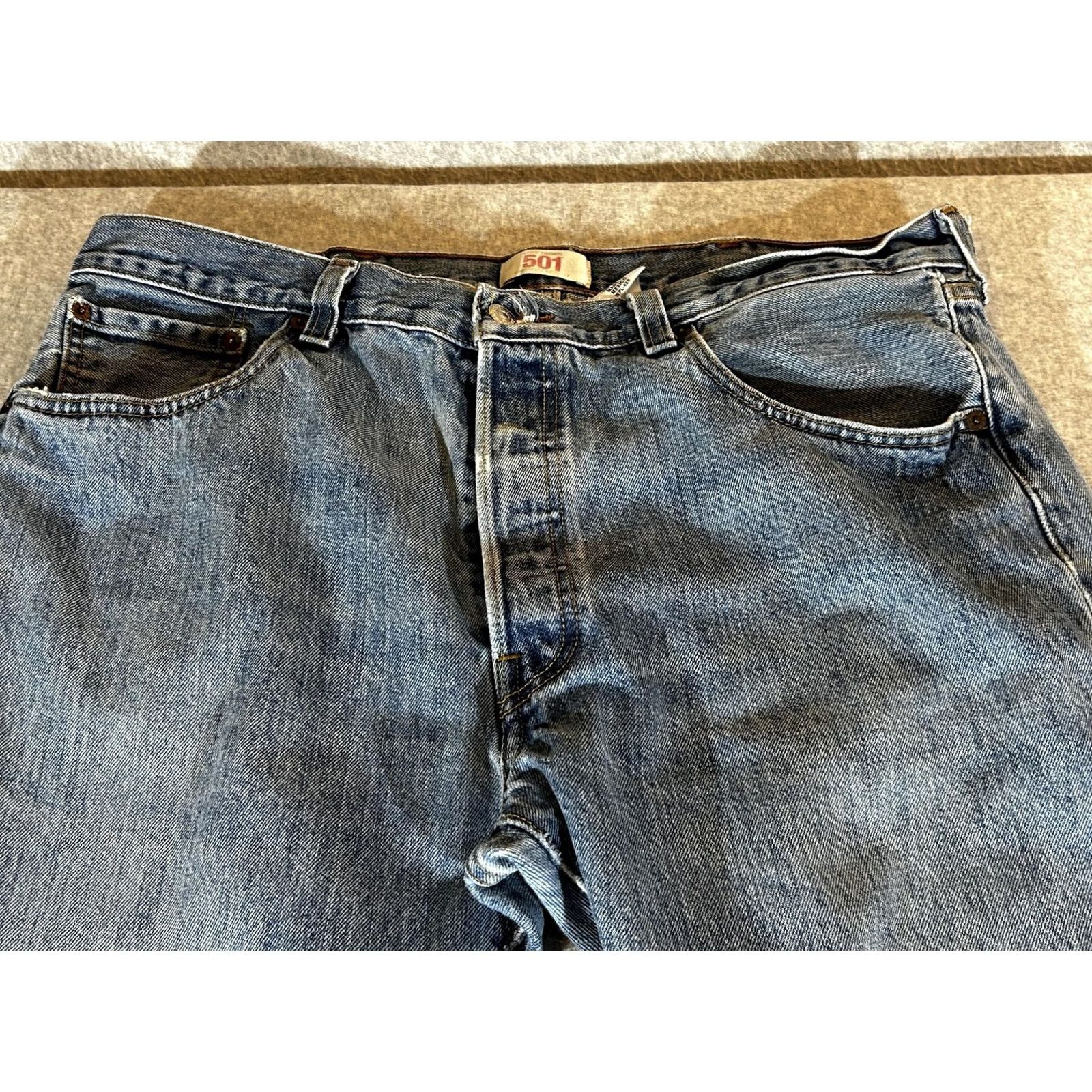 Levi's Levi's 501 Jeans Mens 38x29 Straight Button Fly Light Blue Denim Vintage Distressed Pockets Logo 38x29 Mens Mens Jeans Blue Straight Button Fly 501 Size US 38 / EU 54 - 2 Thumbnail