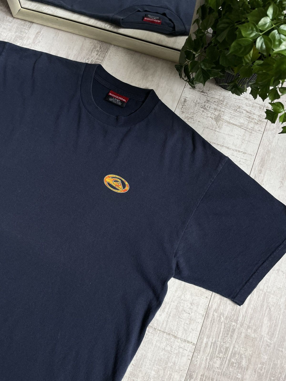 Quiksilver × Vintage Vintage Quiksilver 90’s T-Shirt Big Logo The World Over RARE Size US L / EU 52-54 / 3 - 5 Thumbnail