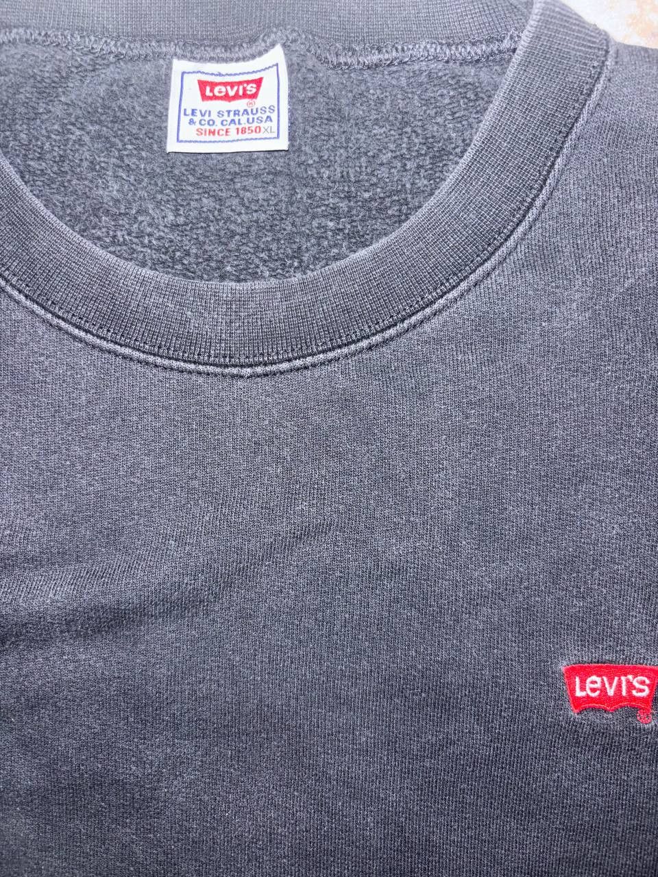 Levi's Levi’s Black Crewneck Sweatshirt – Size XL Size US XL / EU 56 / 4 - 7 Thumbnail
