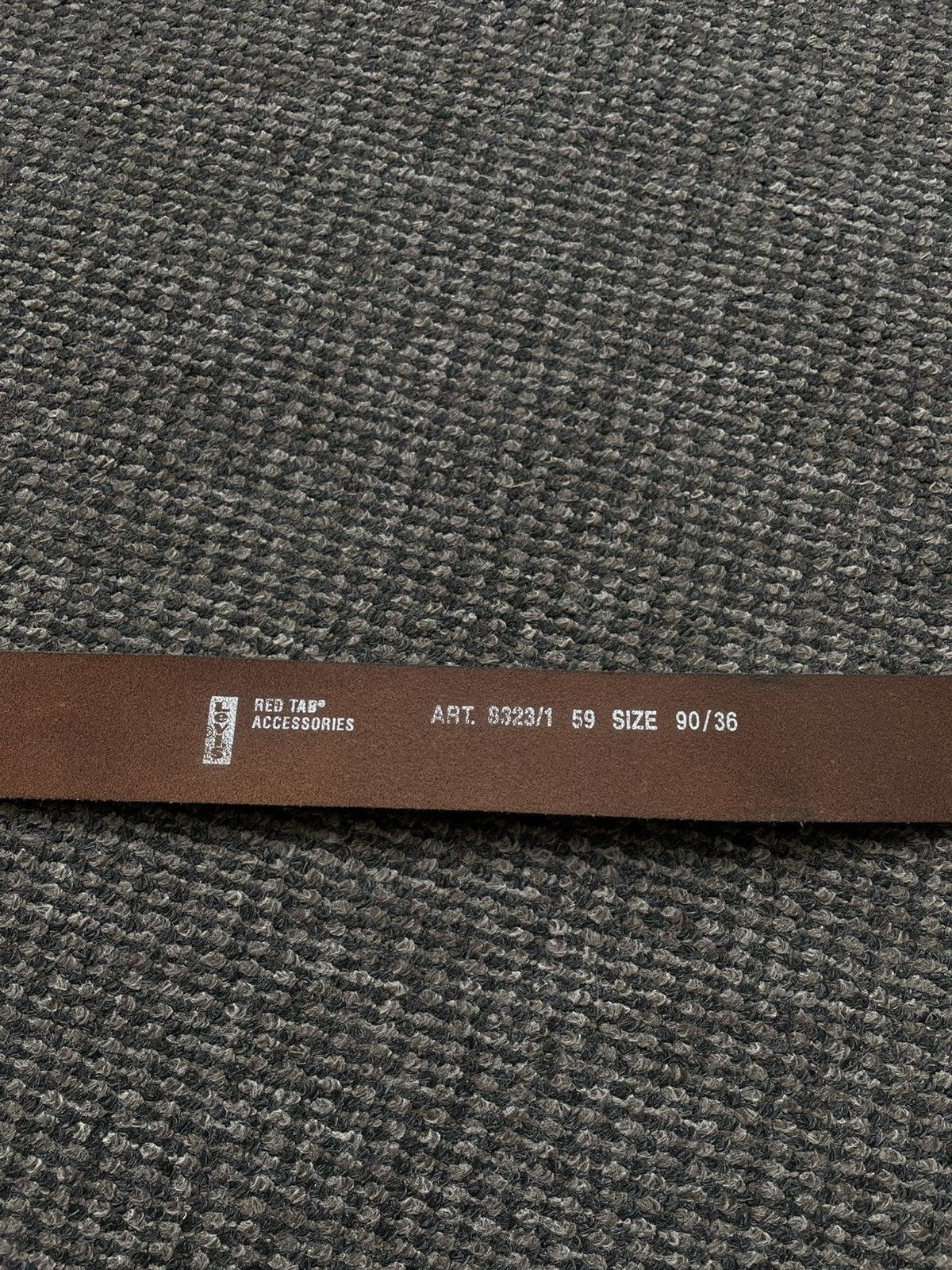Levi's Vintage Avantgarde Levi’s distressed leather belt Y2K Size ONE SIZE - 5 Thumbnail