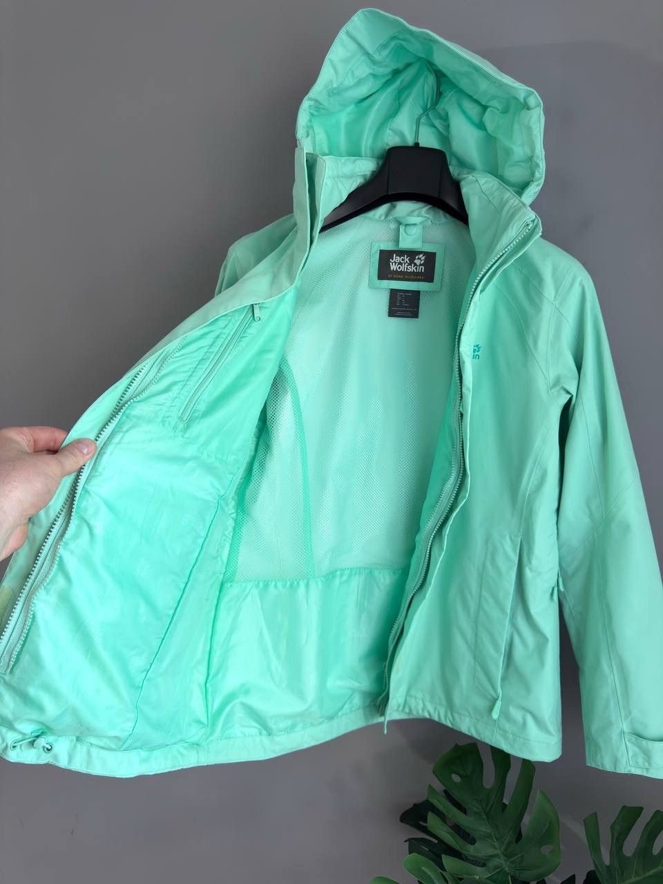 Jack Wolfskin Jack Wolfskin The Esmeraldas Women Waterproof Outdoor Jacket Size US M / EU 48-50 / 2 - 15 Thumbnail