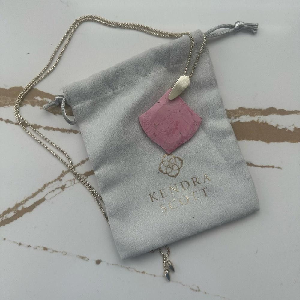 Designer Kendra Scott Aislinn Pink Rhodonite Pendant Gold Necklace Size ONE SIZE - 3 Thumbnail