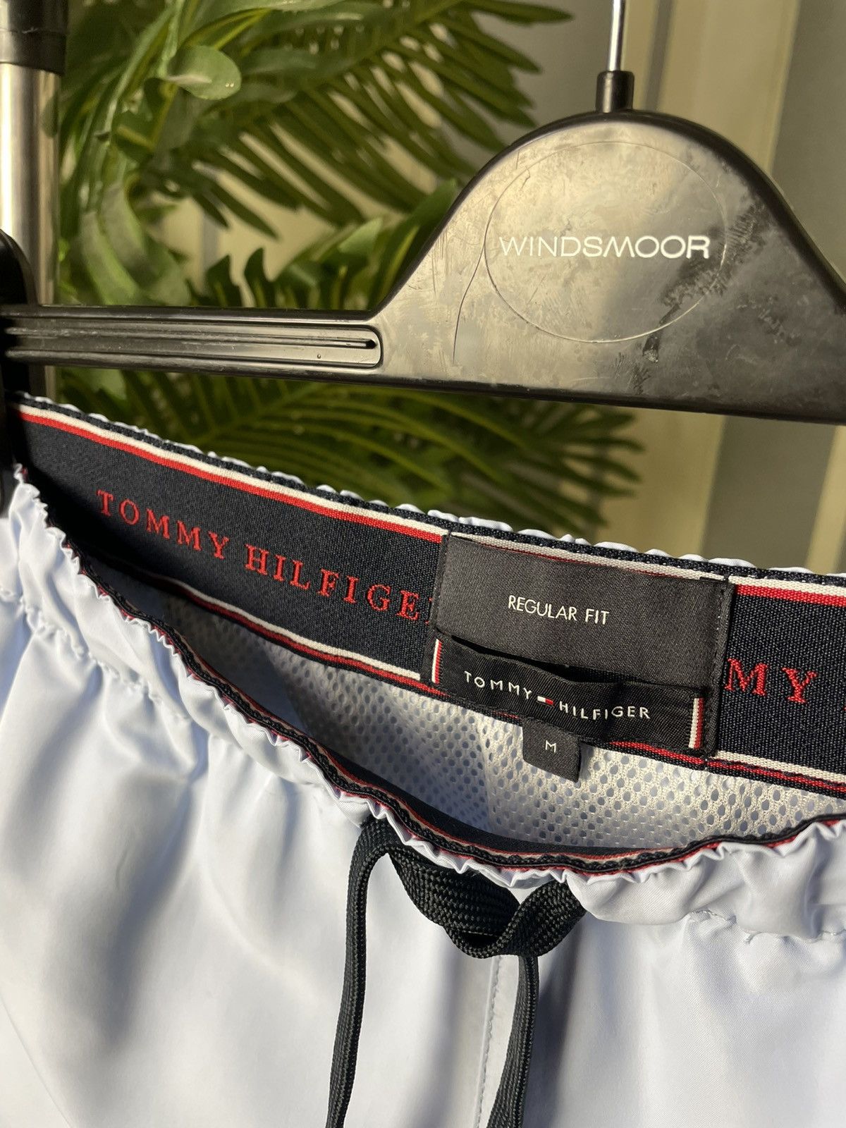 Tommy Hilfiger Tommy Hilfiger Men’s Swimwear Shorts Size M Size US 32 / EU 48 - 5 Thumbnail