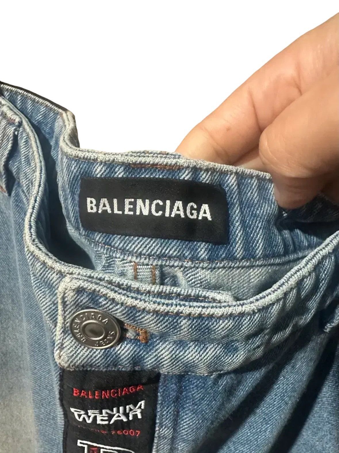 Balenciaga Balenciaga Skater Bermuda Denim Pants Size US 34 / EU 50 - 4 Thumbnail