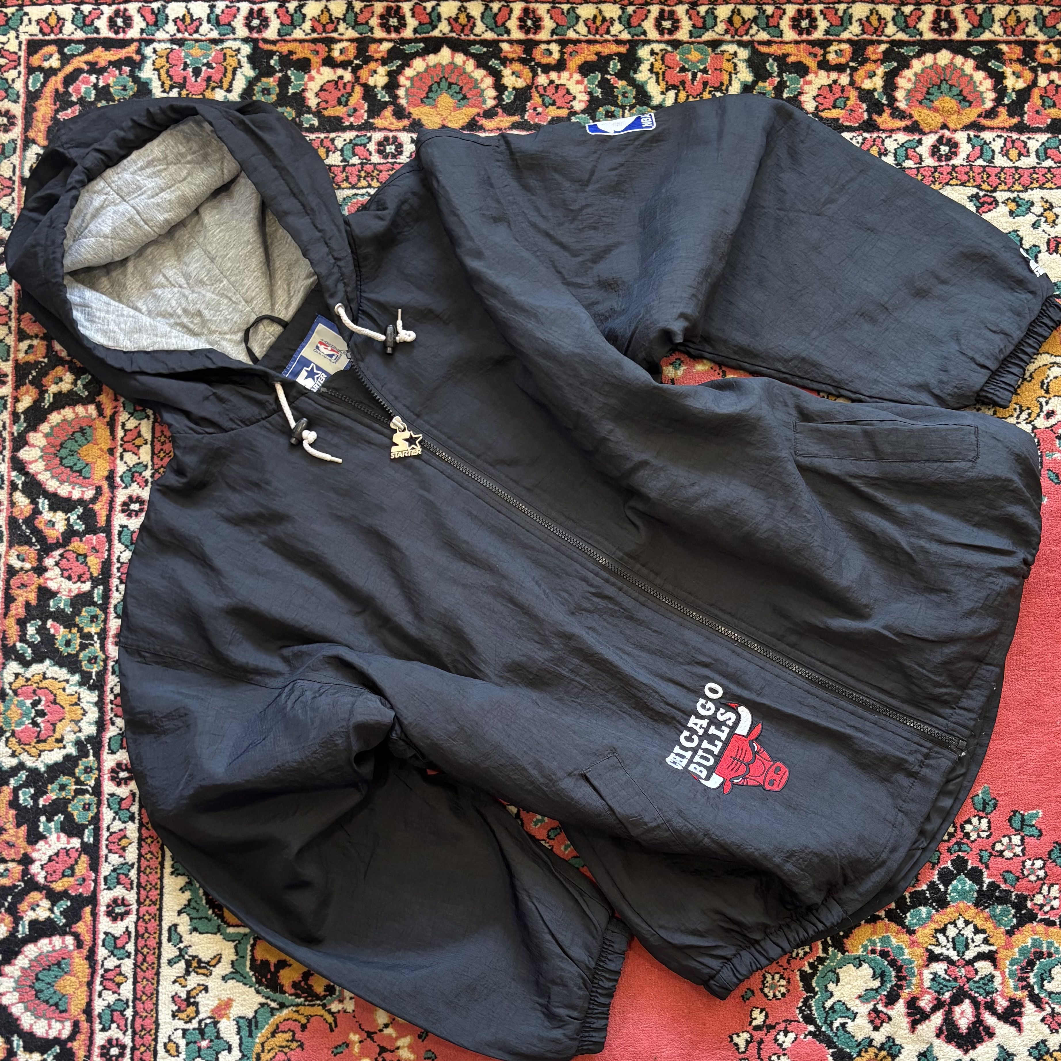 Starter Chicago Bulls Black Hooded Windbreaker Size US XL / EU 56 / 4 - 1 Thumbnail