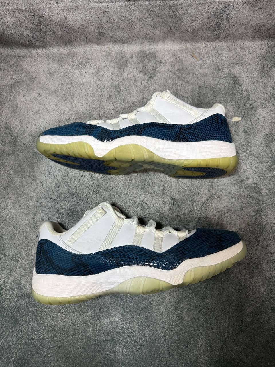 Jordan Brand Size 12.5 | Jordan 11 Snakeskin Low No Box | Pre-Owned Size US 12.5 / EU 45-46 - 6 Thumbnail