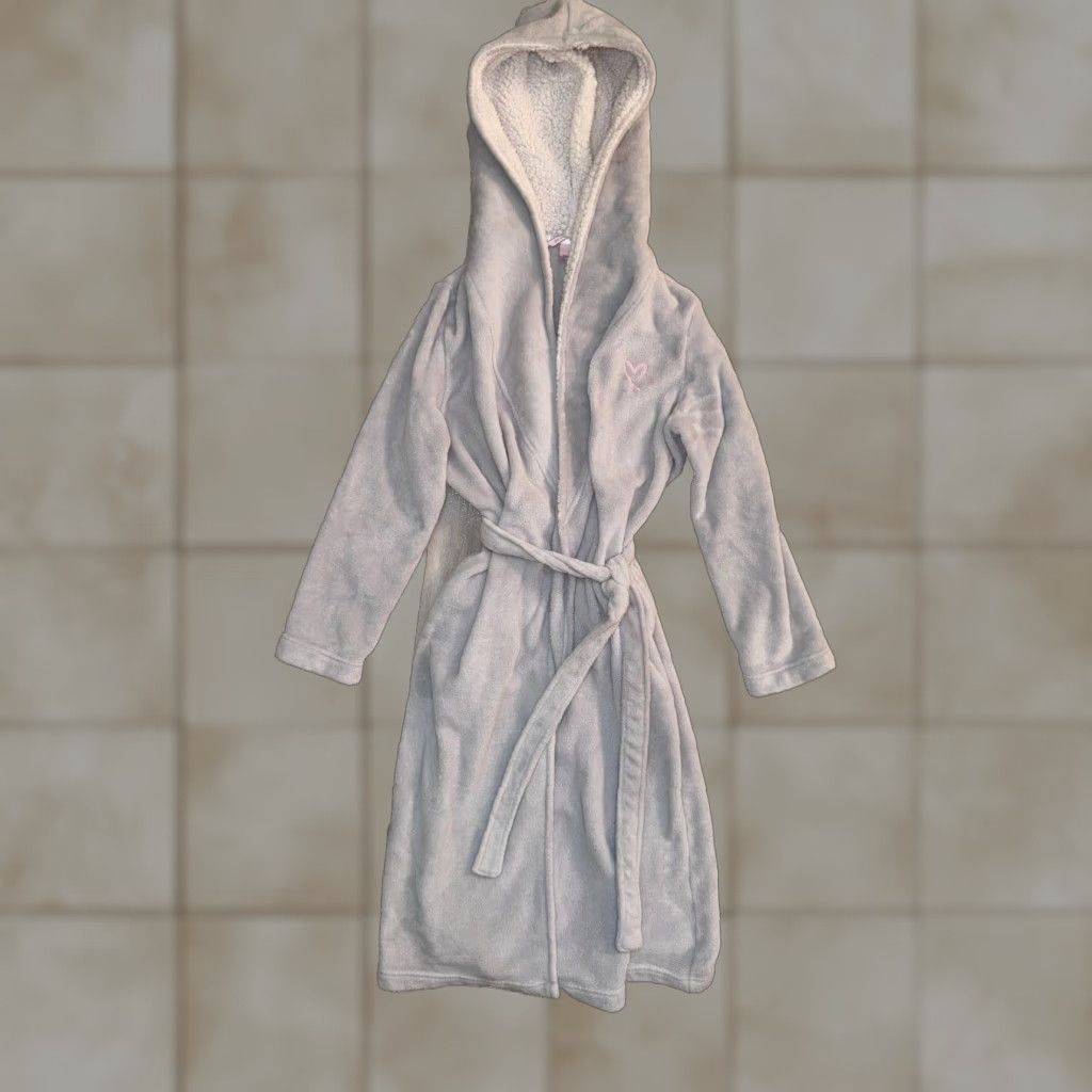 Victoria's Secret Victoria’s Secret Plush Hooded Robe Monogram VS M/L Belted Wrap Grey Logo Size ONE SIZE - 1 Thumbnail
