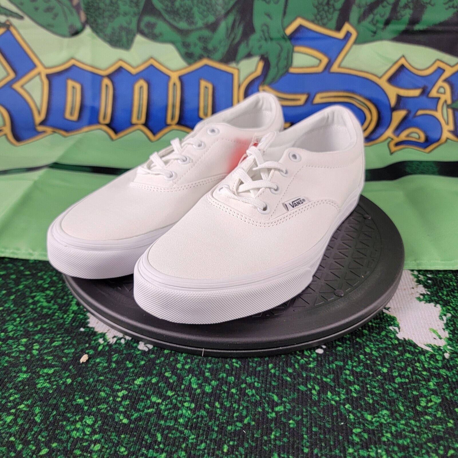 Vans Vans Doheny Women's White Canvas Low Skateboard Shoes Sz 10 Size US 10 / IT 40 - 1 Thumbnail