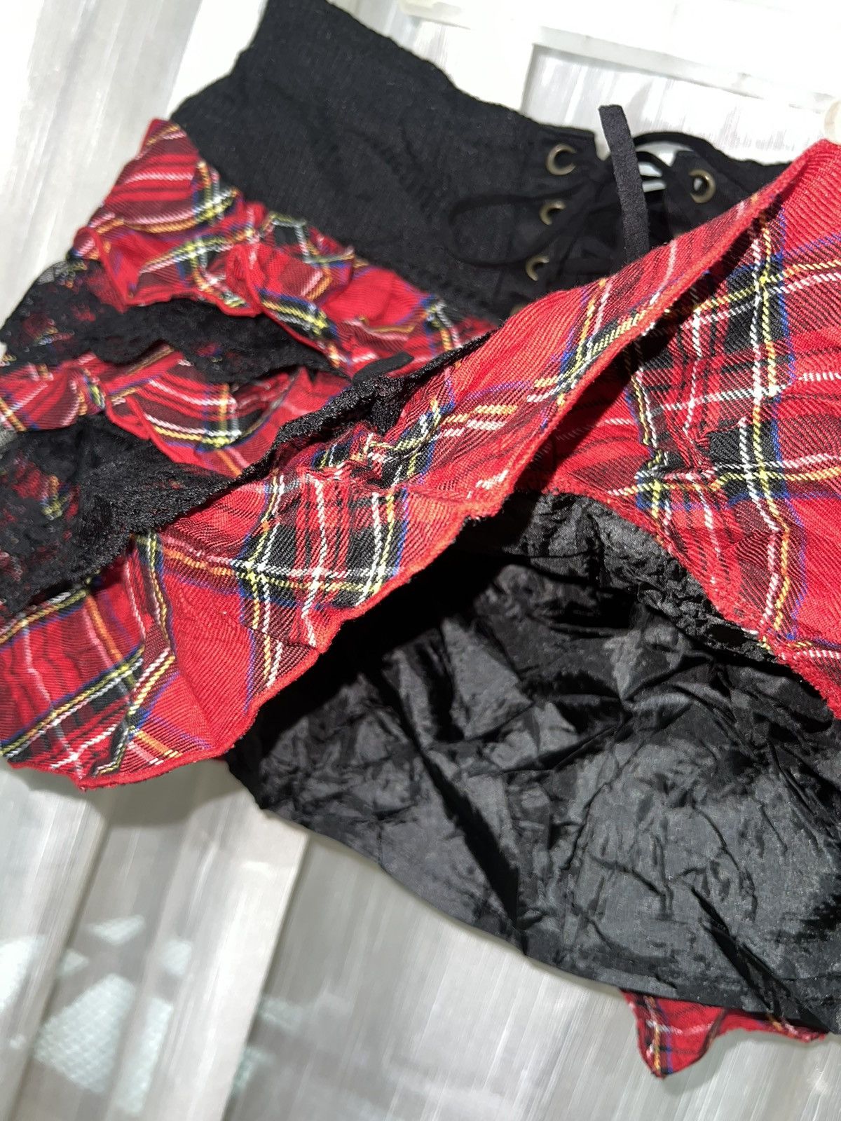 Japanese Brand Red Tartan iconic mini skirt 🥀🧛🏻‍♀️ Size 27" / US 4 / IT 40 - 9 Thumbnail