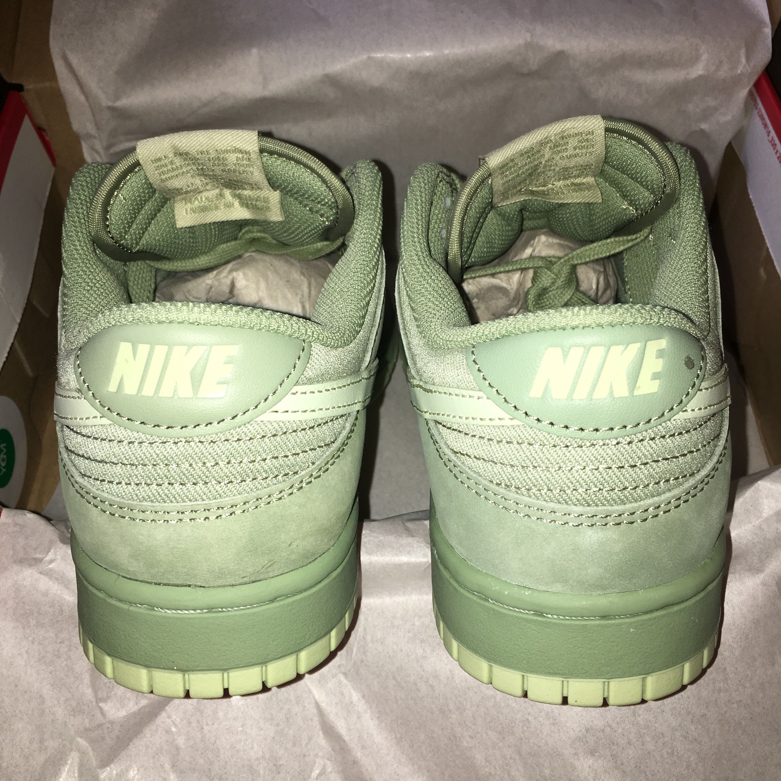 Nike Nike Dunk Low PRM Oil Green Size US 9 / EU 42 - 10 Thumbnail