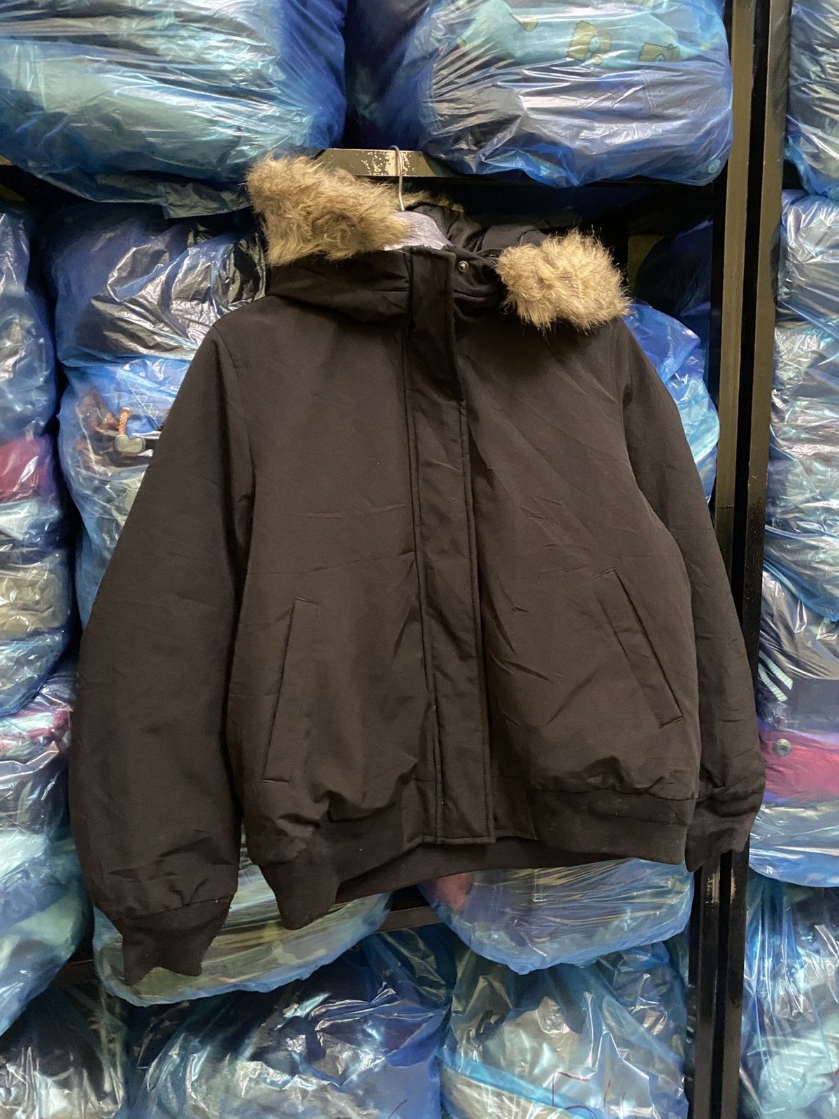 Uniqlo UNIQLO BOMBER FUR HOODIE Size US L / EU 52-54 / 3 - 3 Thumbnail