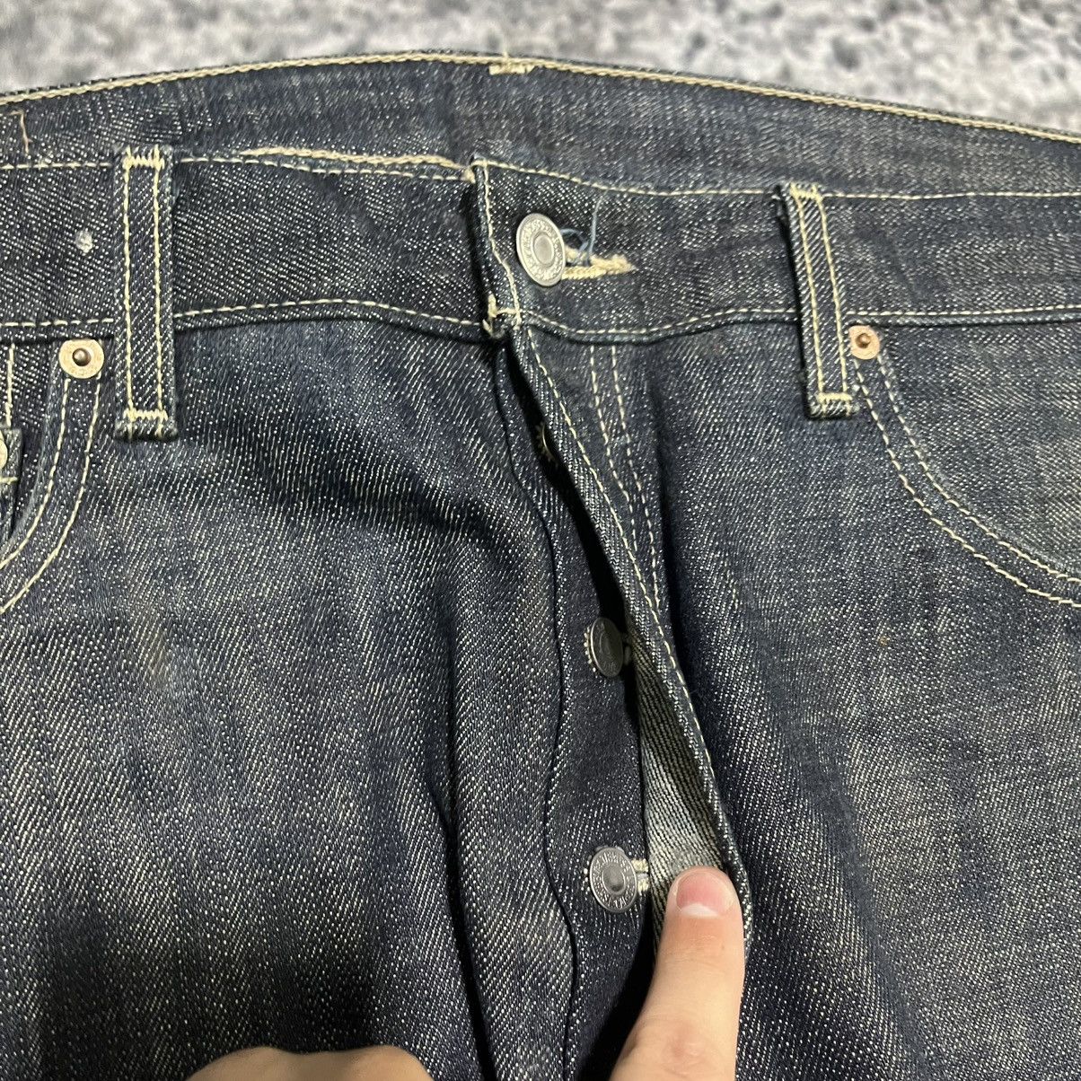 Vintage Vintage 2000s Levi's 501 Button Fly Navy Blue Jeans 36x32 Size US 36 / EU 52 - 6 Thumbnail