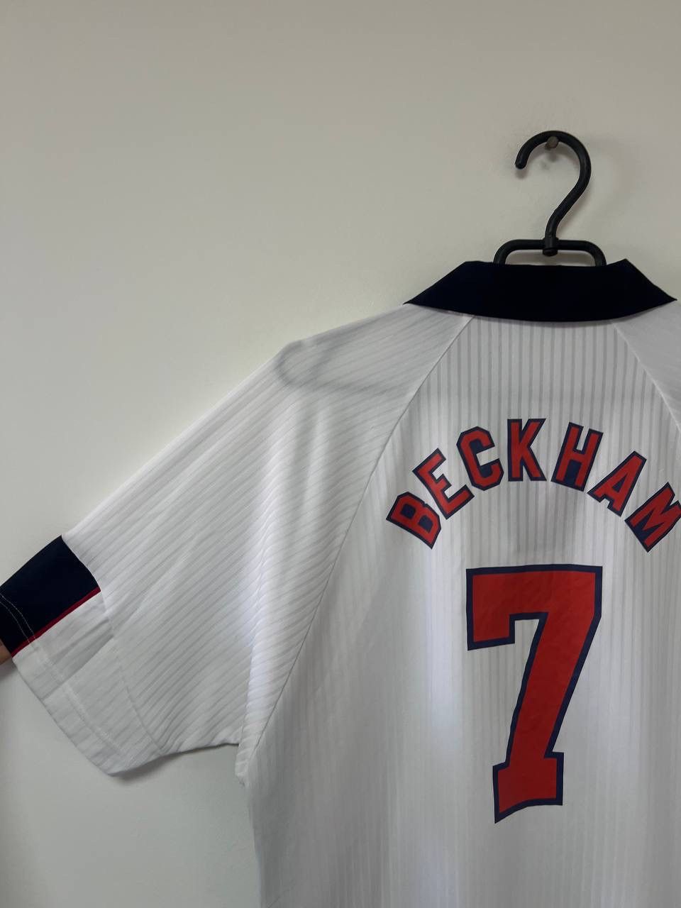 Other England 1997/1999 Home #7 Beckham Jersey Football Shirt L Size US L / EU 52-54 / 3 - 19 Thumbnail