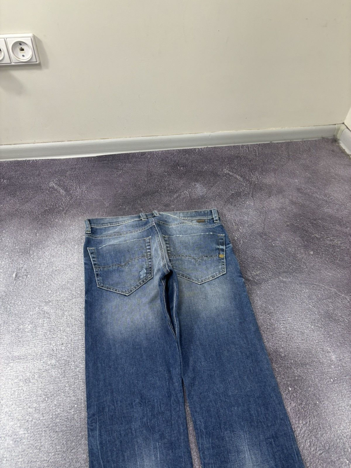 Diesel Diesel Tepphar NWT Slim Carrot Ripped Blue Denim Jeans Size US 28 / EU 44 - 16 Thumbnail