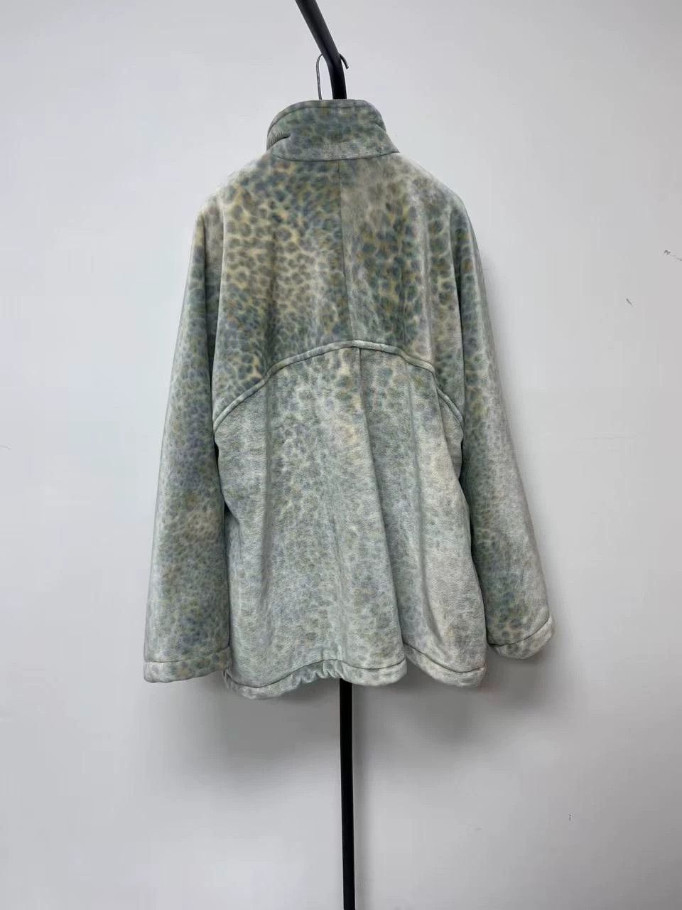 Balenciaga Balenciaga Leopard Print Stand Collar Velvet Thick Coat Size US S / EU 44-46 / 1 - 2 Thumbnail