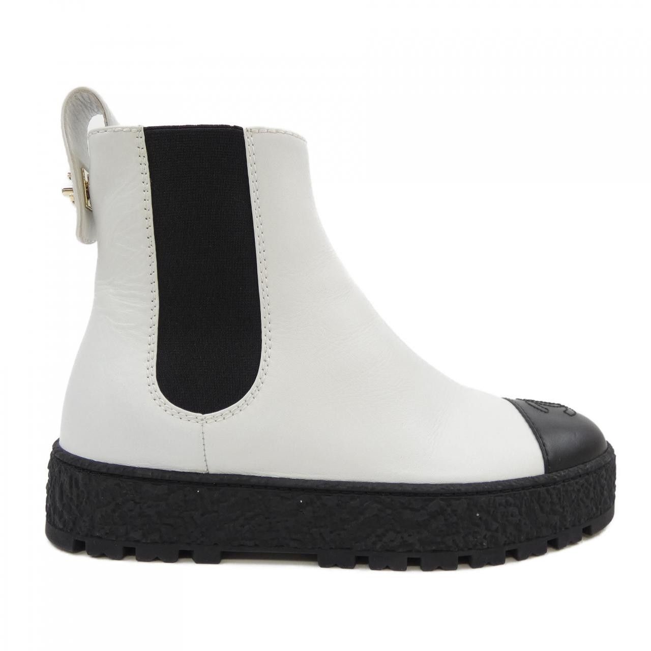 Chanel Chanel Chanel G37927X56283 Calfskin Boots Leather Shoes G37927X56283 DUTY FREE for USA Size ONE SIZE - 1 Thumbnail