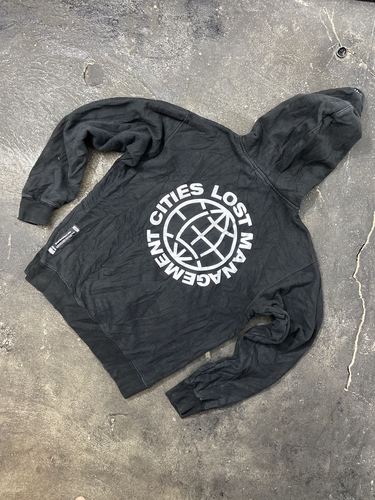 Hypebeast Lost Management Cities Reflective OG Wheel Pullover Hoodie Size US L / EU 52-54 / 3 - 3 Thumbnail