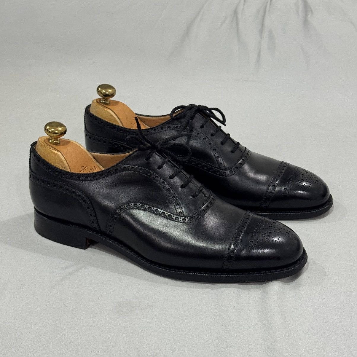 Church's Diplomat 173 Calf Leather Oxford Brogue – Black 🔥