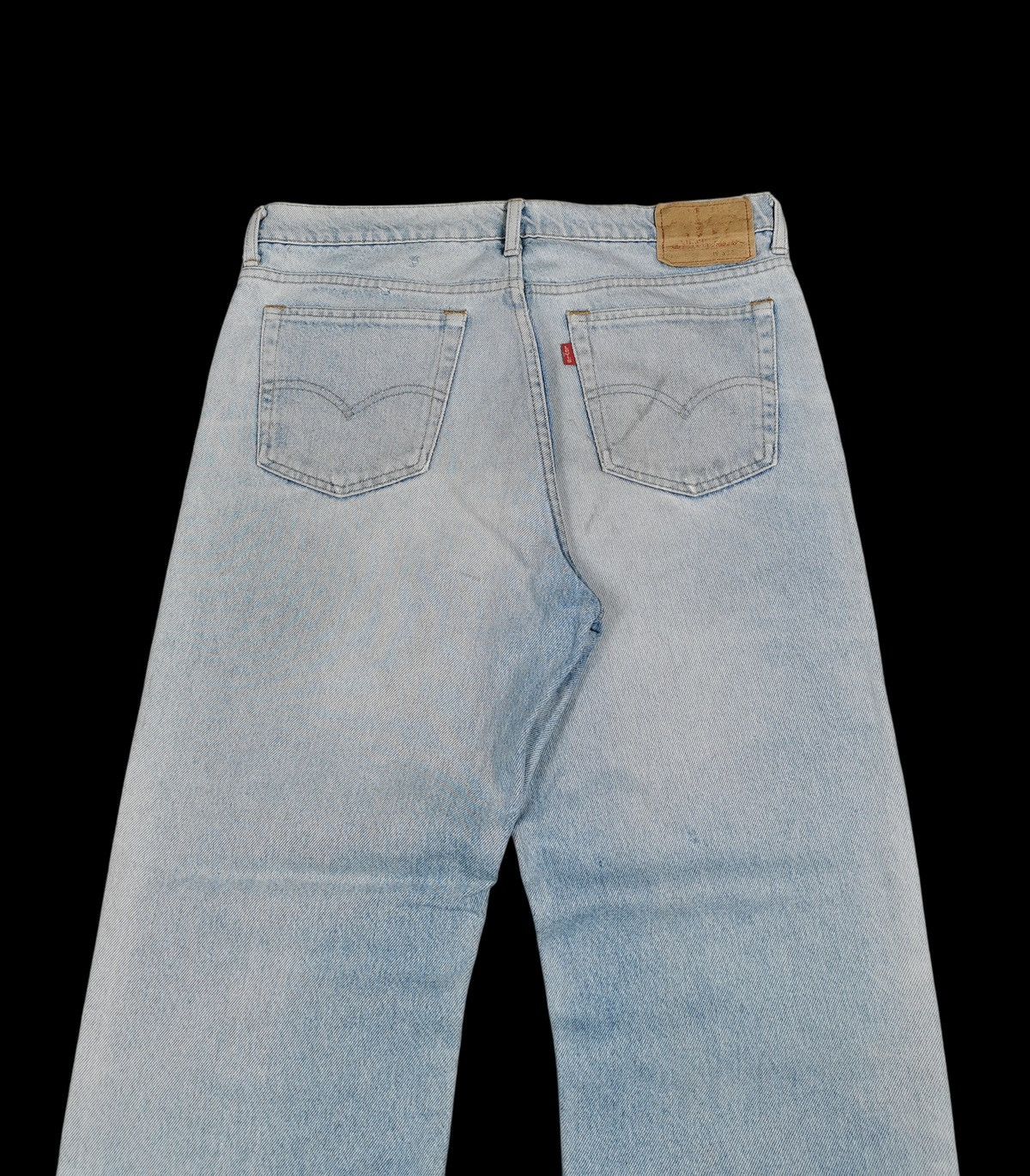 Levi's Vintage Levi’s Light Wash 90s Denim Jeans 🔹 Size 34” Size US 34 / EU 50 - 3 Thumbnail