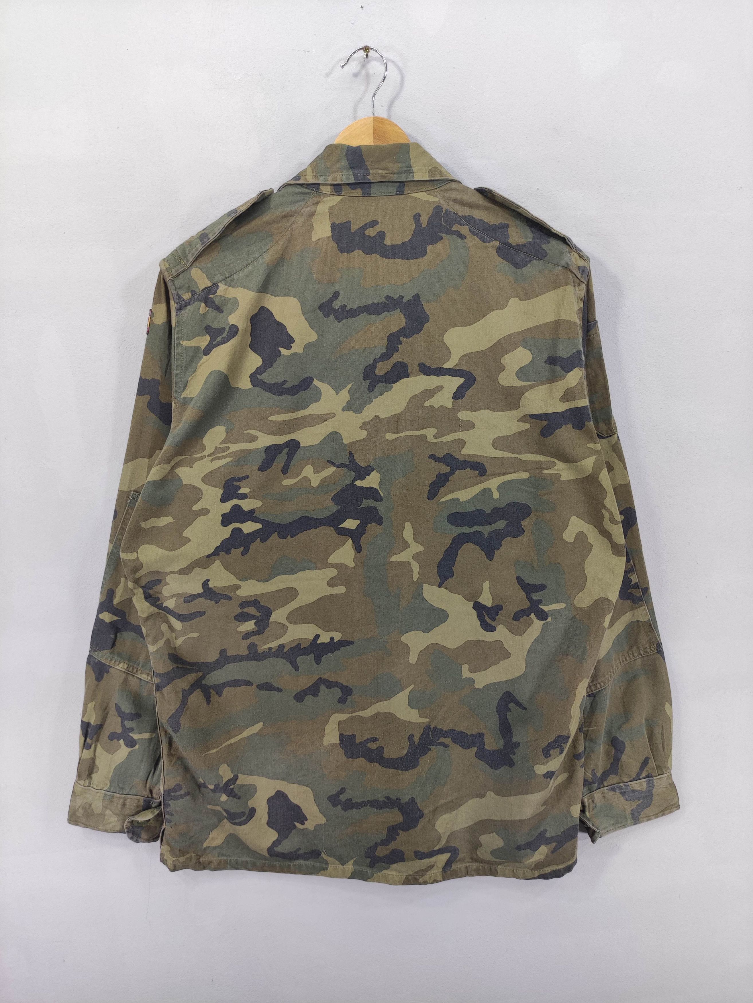 Vintage Vintage Spanish Army Camo Shirt Jacket Size US XL / EU 56 / 4 - 8 Thumbnail