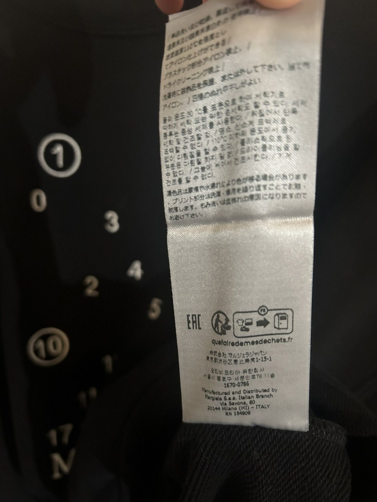 Maison Margiela Maison Margiela Black Embroidered Sweater Size US XS / EU 42 / 0 - 5 Thumbnail