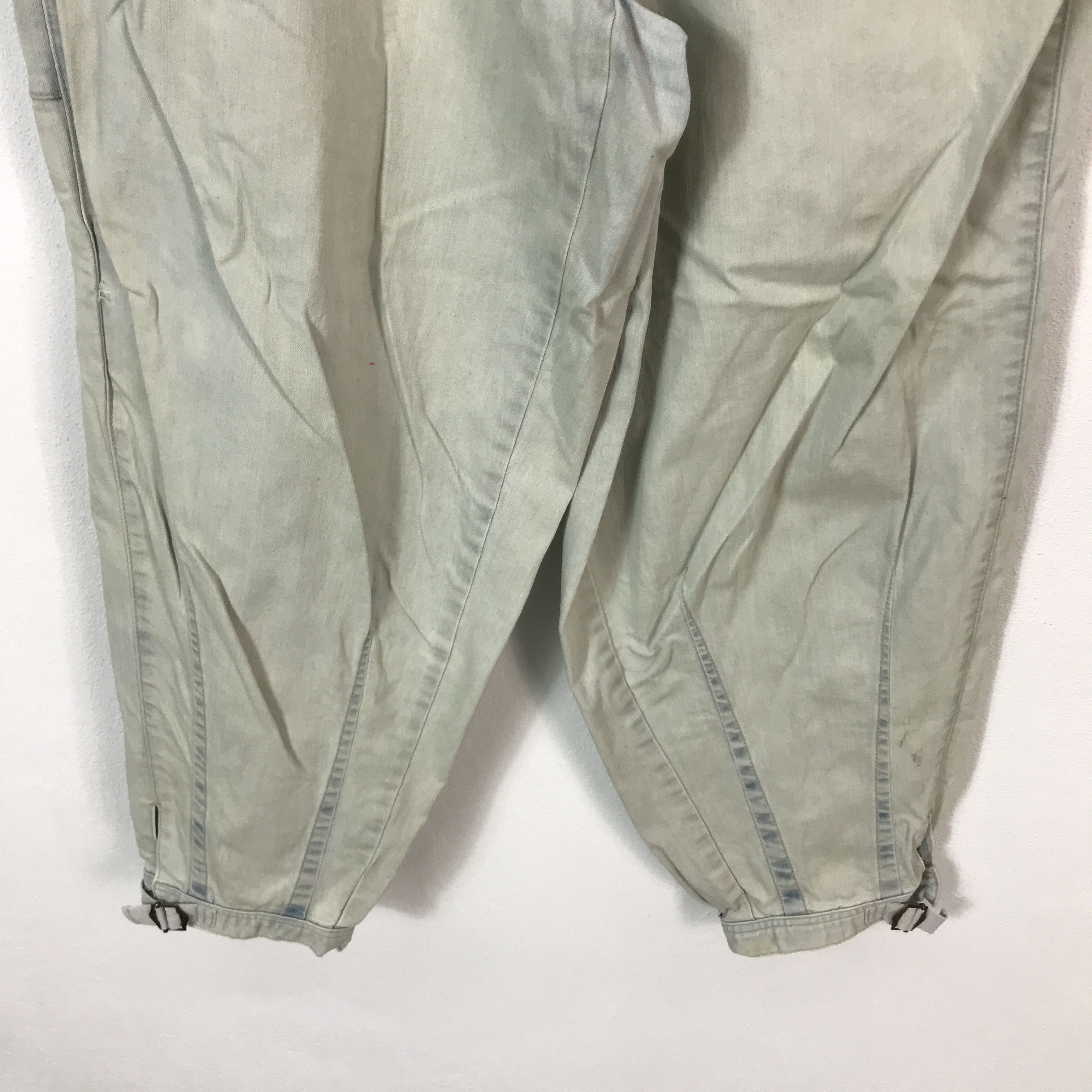 Japanese Brand purple & yellow Baggy light wash denim pants Size US 28 / EU 44 - 3 Thumbnail