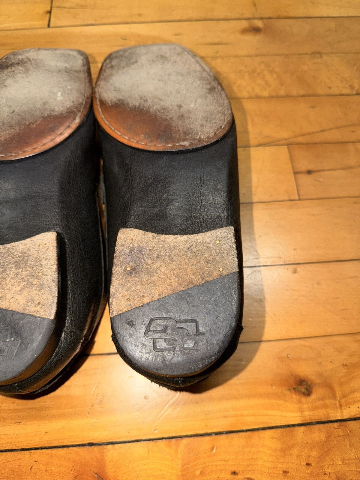 Dolce & Gabbana Dolce & Gabbana Black Leather Loafers Size US 11 / EU 44 - 10 Thumbnail