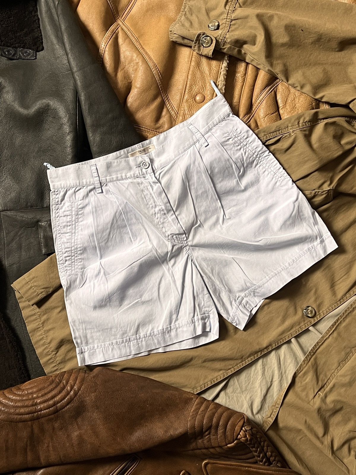 Prada Vintage Prada Light Blue Shorts IT40 Size 27" / US 4 / IT 40 - 1 Thumbnail