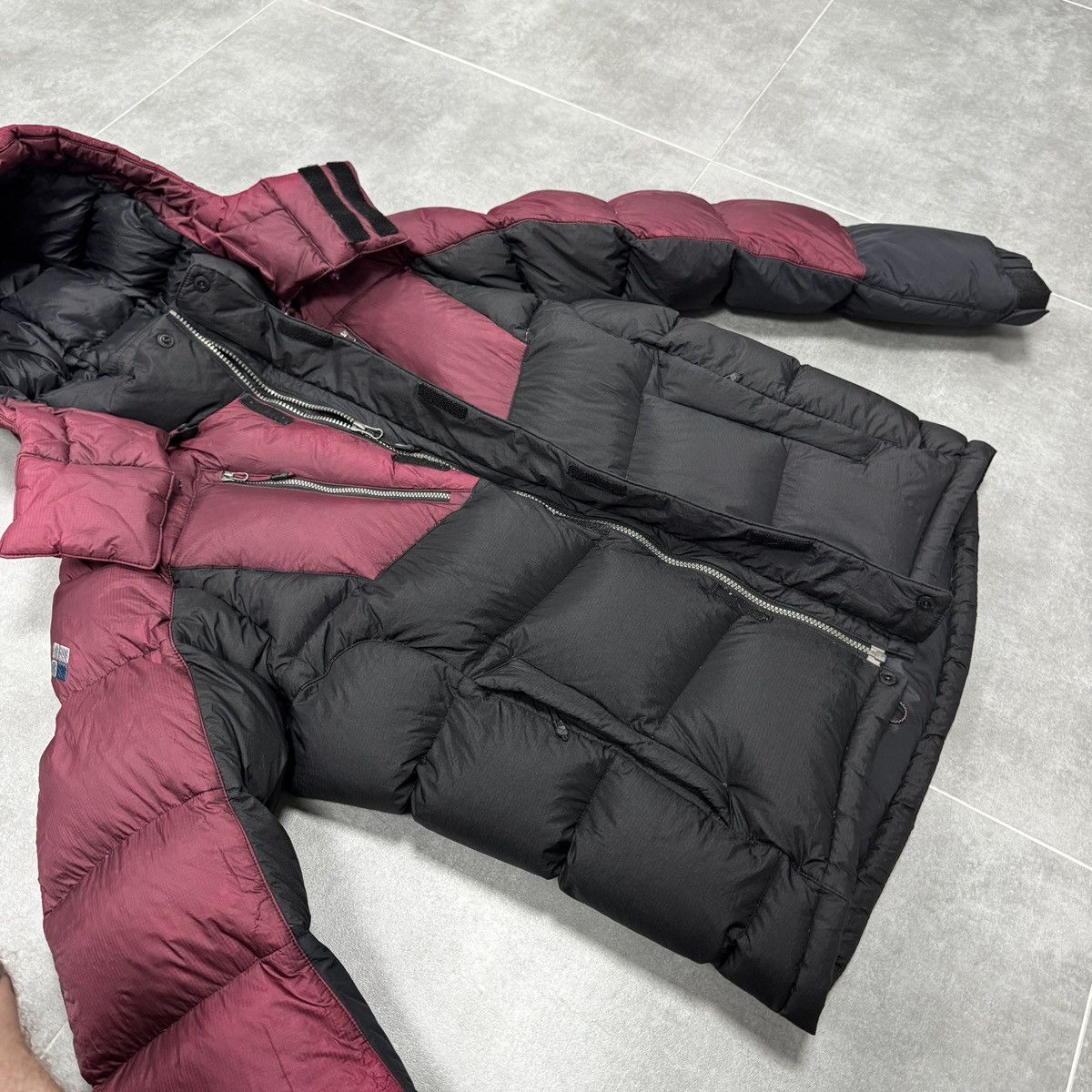 Montbell Montbell Multi Pocket Puffer Down Jacket Men Dark Red Size L Size US L / EU 52-54 / 3 - 15 Thumbnail