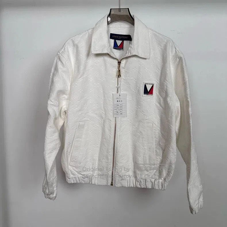 Louis Vuitton Louis Vuitton White Denim Jacket 36. Size US S / EU 44-46 / 1 - 1 Thumbnail
