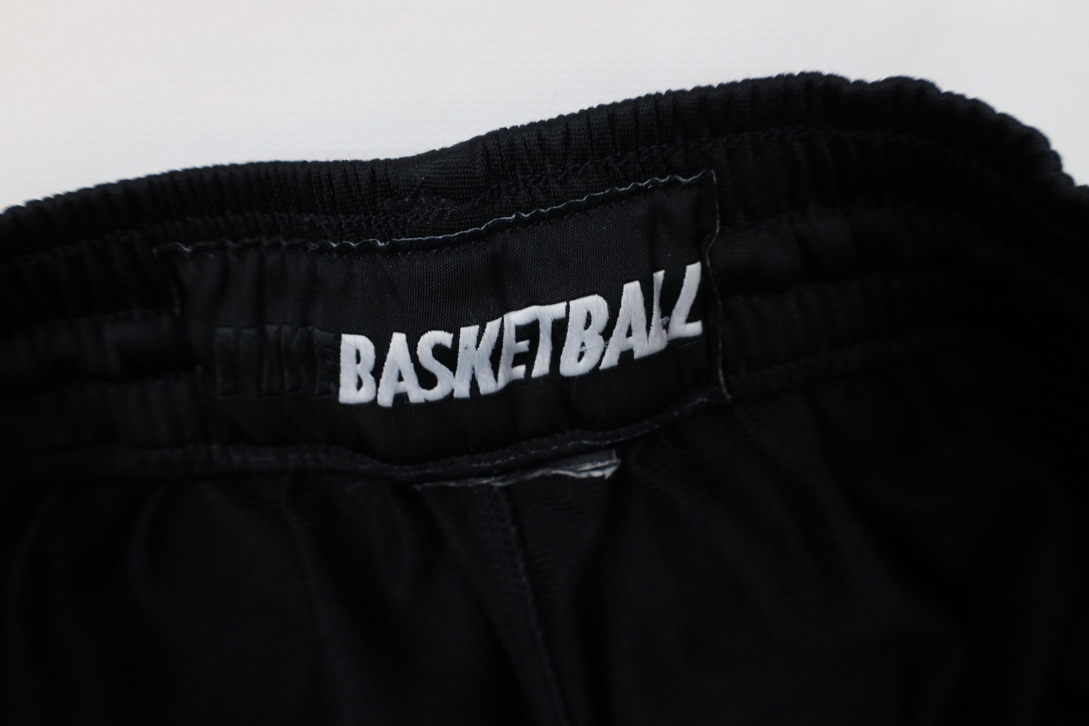 Nike Vintage Nike Basketball Scott Mini Swoosh Wide Leg Pants Size US 34 / EU 50 - 8 Thumbnail