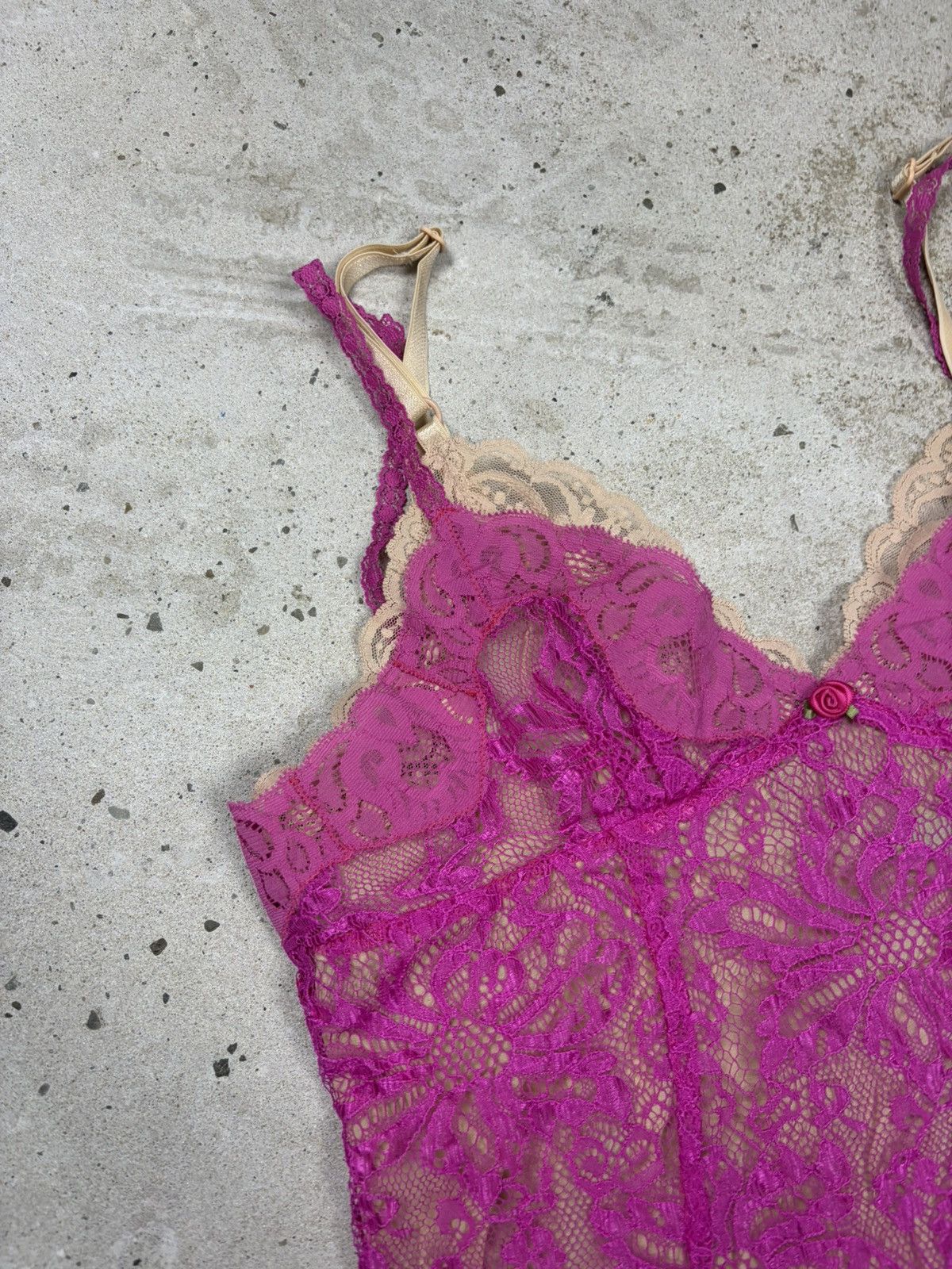 Dolce & Gabbana Vintage 2000s Dolce & Gabbana Pink & Beige Lace Corset Top Size M / US 6-8 / IT 42-44 - 8 Thumbnail