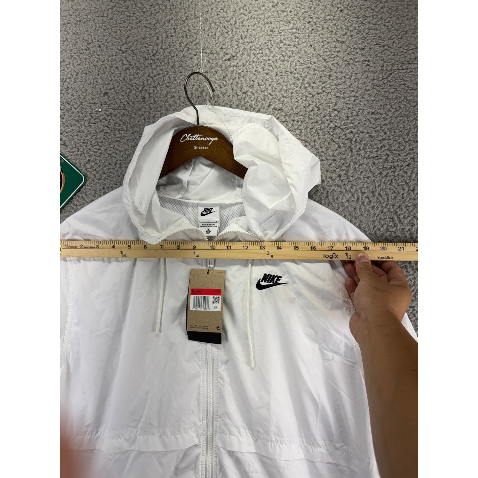 Nike Nike Windrunner Water Repel Jacket Womens Large White NEW L Size L / US 10 / IT 46 - 2 Thumbnail