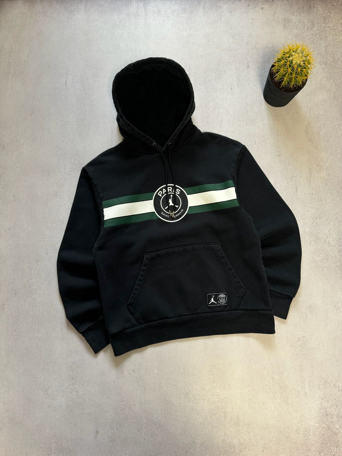 Jordan Brand × Vintage Vintage Paris Saint Germain Jordan Hoodie PSG Football Rare Size US M / EU 48-50 / 2 - 1 Thumbnail