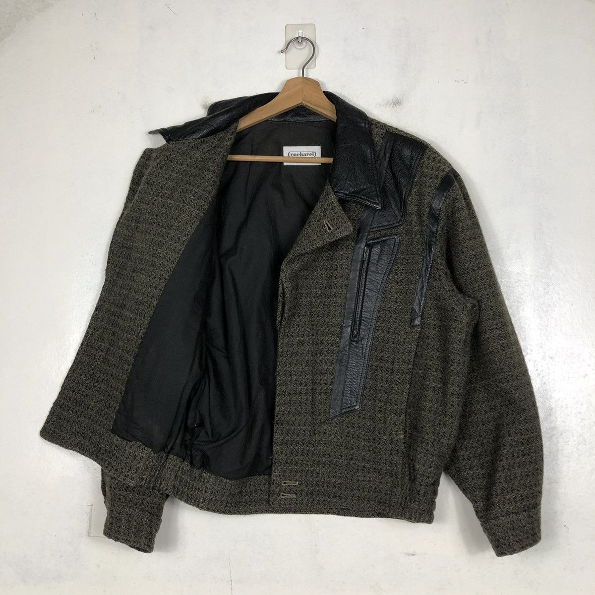 Japanese Brand 📌VINTAGE CROPPED BIKER BOMBER JACKET CACHAREL ISSEY MIYAKE Size US M / EU 48-50 / 2 - 12 Thumbnail