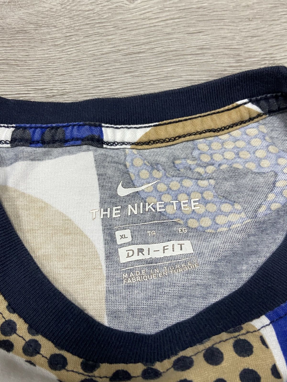 Nike NIKE RARE CODY HUDSON over print vintage t-shirt abstract Size US XL / EU 56 / 4 - 5 Thumbnail