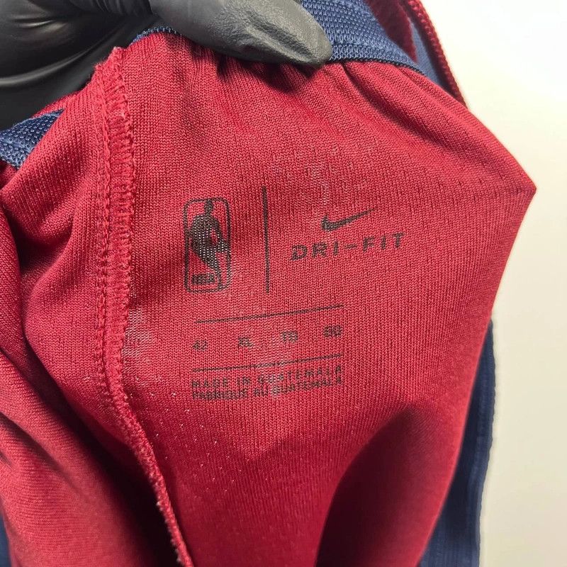 Nike Nike NBA Cleveland Cavaliers Swingman Shorts Mens Sz XL Size US 42 / EU 58 - 4 Thumbnail