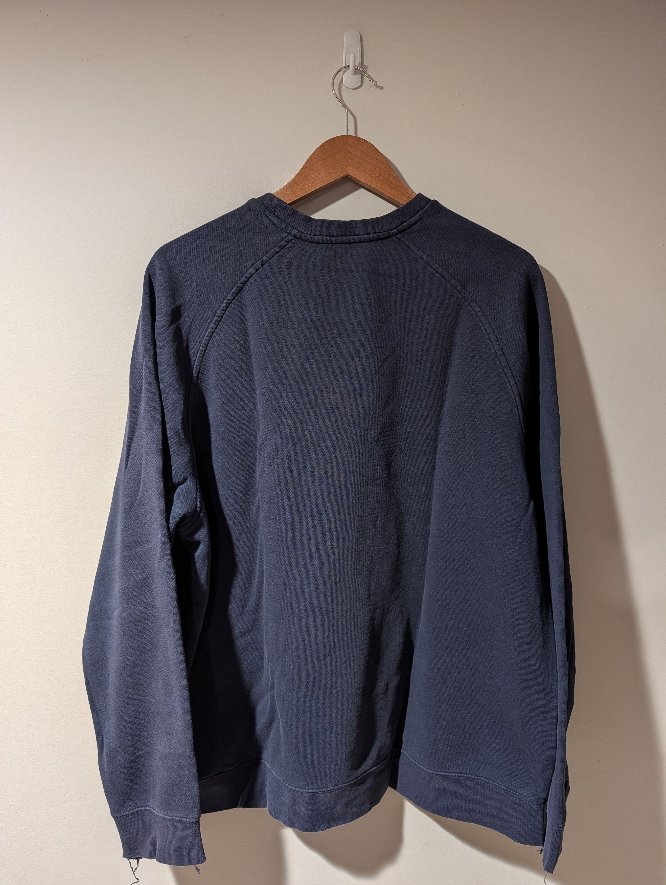 Nike VTG Y2K Nike Mini Swoosh Crewneck Sweatshirt Boxy XL Size US XL / EU 56 / 4 - 8 Thumbnail