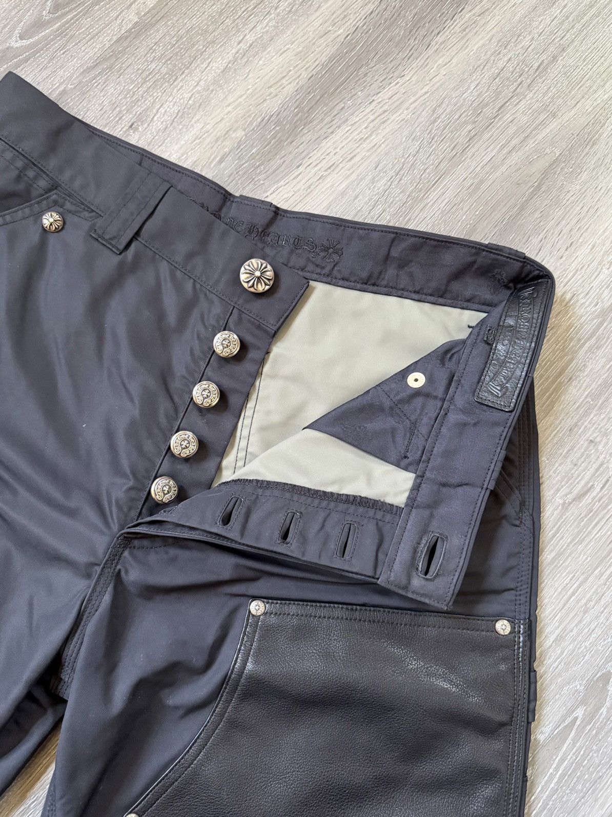 Chrome Hearts Lambskin Leather Nylon Carpenter Shorts Size US 31 - 3 Thumbnail