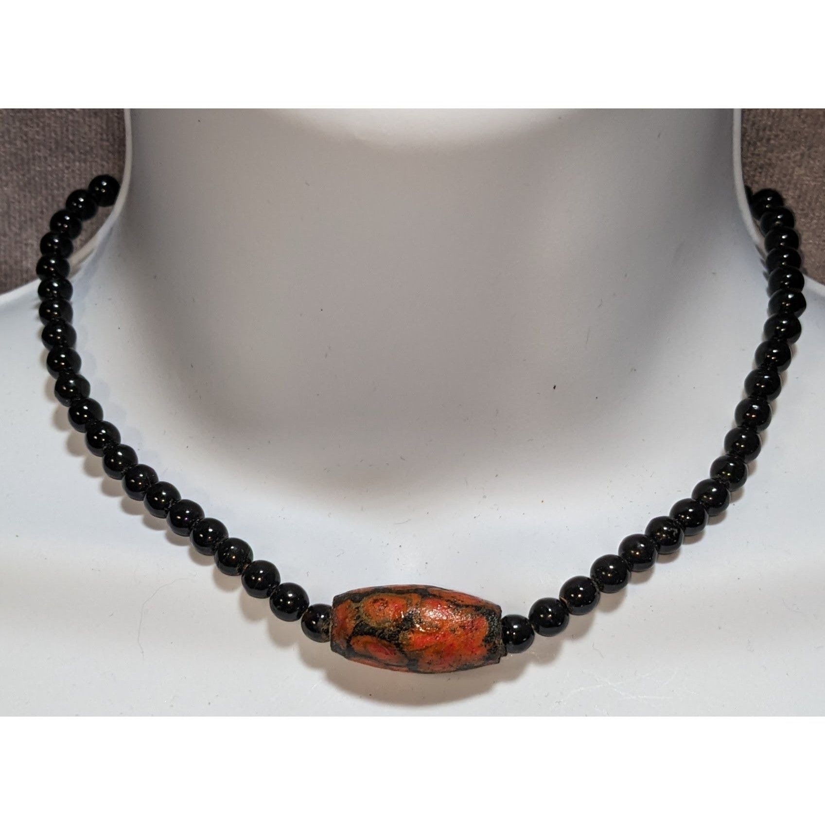 Other Vintage Artisan Floral Necklace With Black Beads Size ONE SIZE - 1 Thumbnail