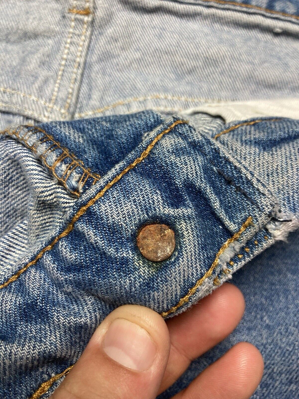 Levi's × Vintage 80s Levi’s 505 0216 xx jeans faded whiskers straight 32x33 Size US 32 / EU 48 - 10 Thumbnail