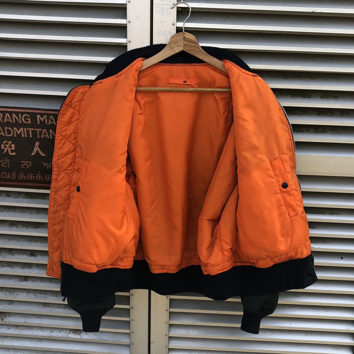 VTG Alpha Industries MA-1 (USAF) Flyer's Intermediate Jacket