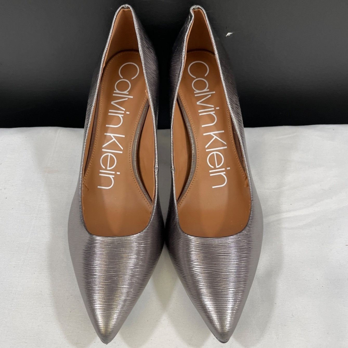 Calvin Klein Calvin Klein Gaylee Women's Silver Shoes/Heels Sz 7 SKU 5513 Size US 7 / IT 37 - 1 Thumbnail