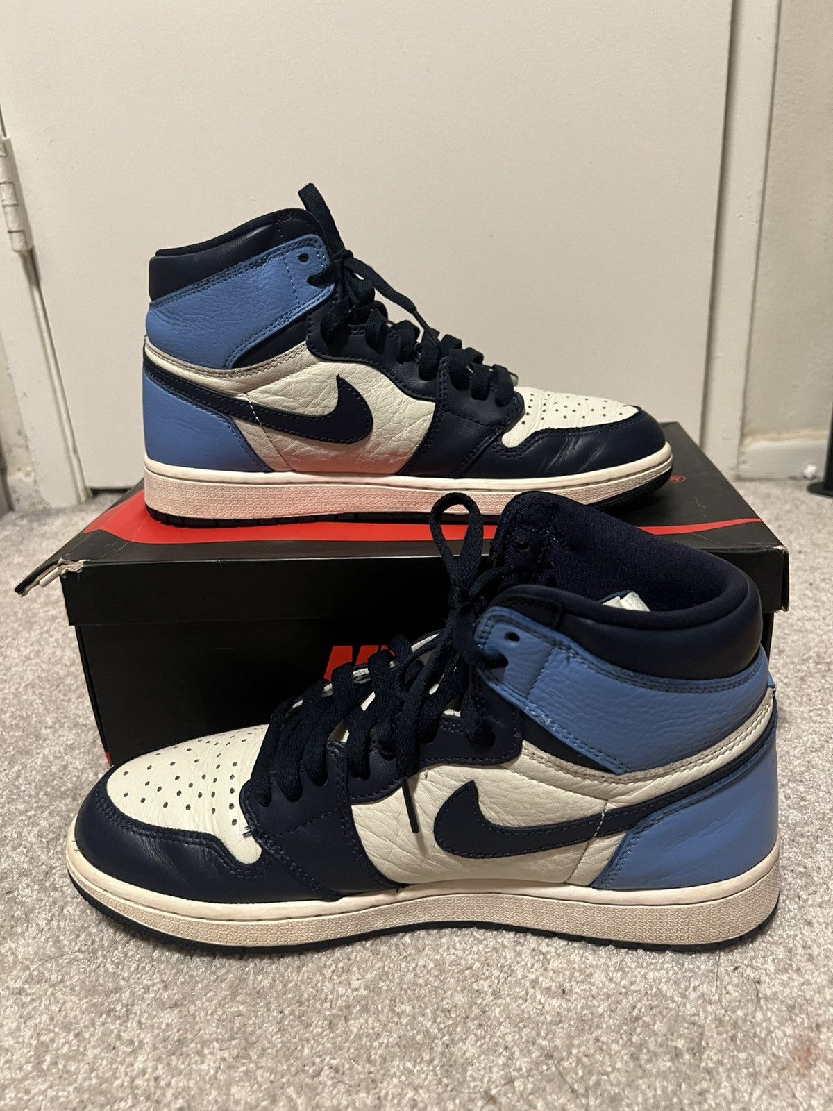 Jordan Brand Jordan 1 High Obsidian Size US 8.5 / EU 41-42 - 2 Thumbnail