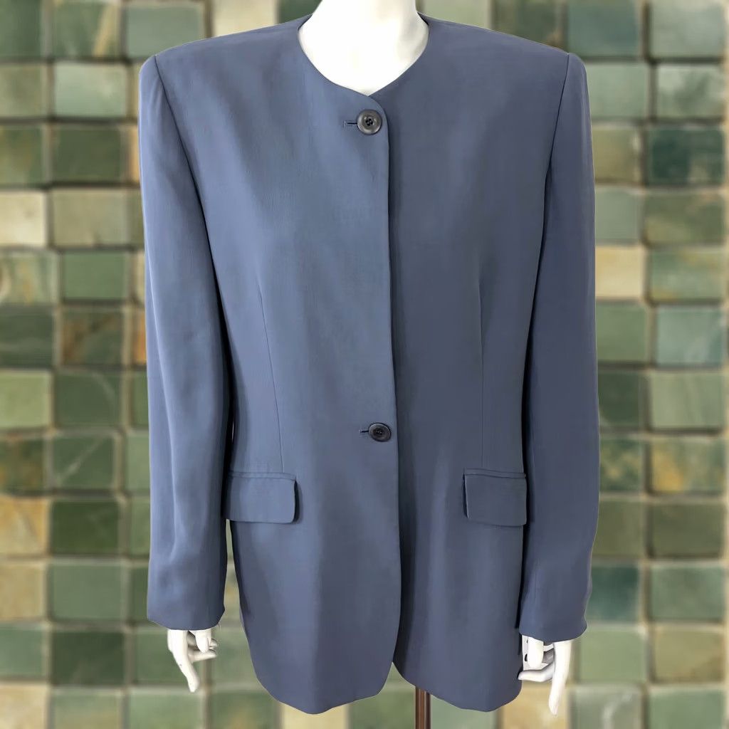 Jones New York VINTAGE Jones New York 100% Silk Button Padded Blazer Jacket Gray MINT Women 10 Modern? Size L / US 10 / IT 46 - 1 Thumbnail