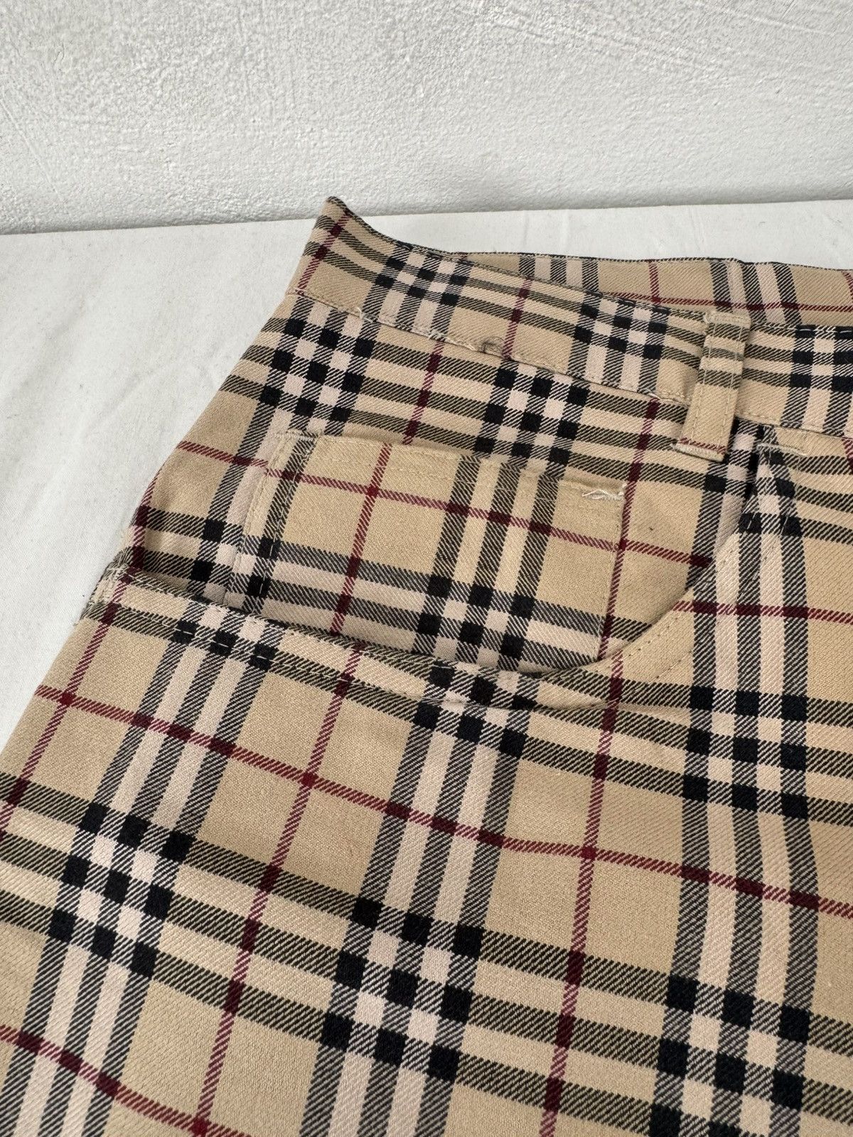 Burberry Vintage Burberry tartan trouswes Size 32" / US 10 / IT 46 - 2 Thumbnail