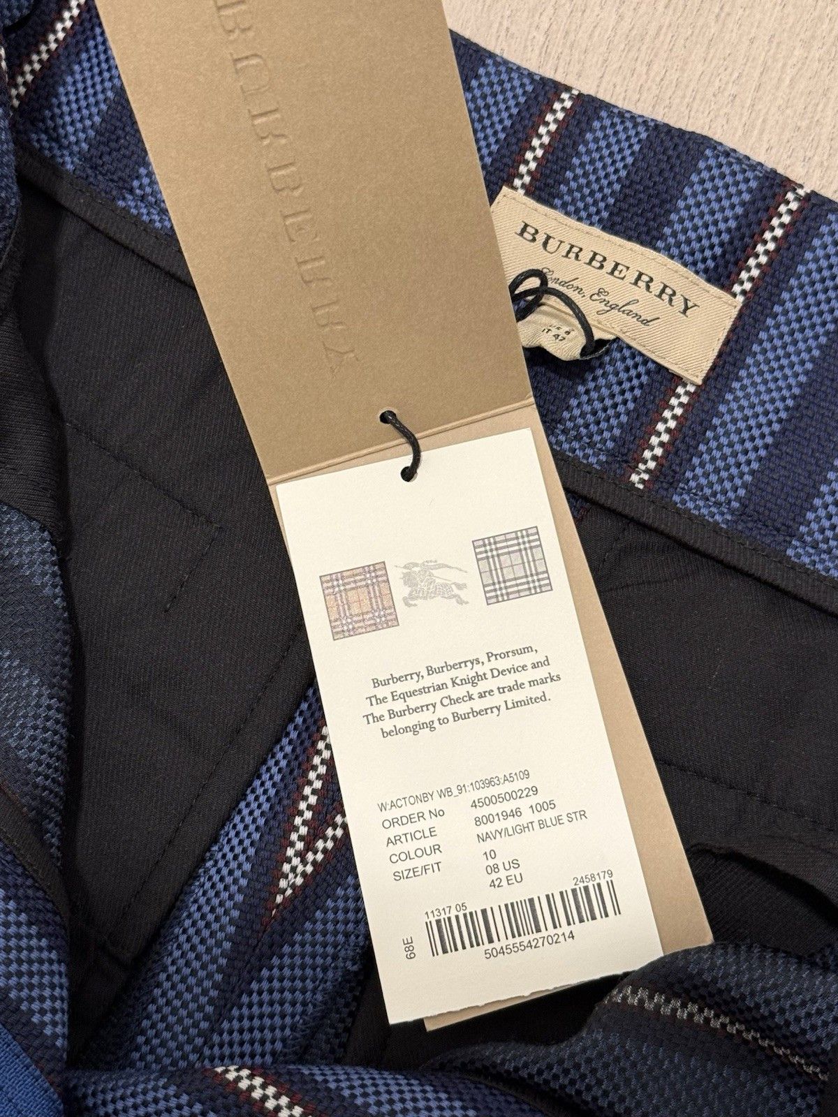 Burberry DDP Womens Burberry Stripped Shorts size IT-42 / US-8 Size 28" / US 6 / IT 42 - 13 Thumbnail