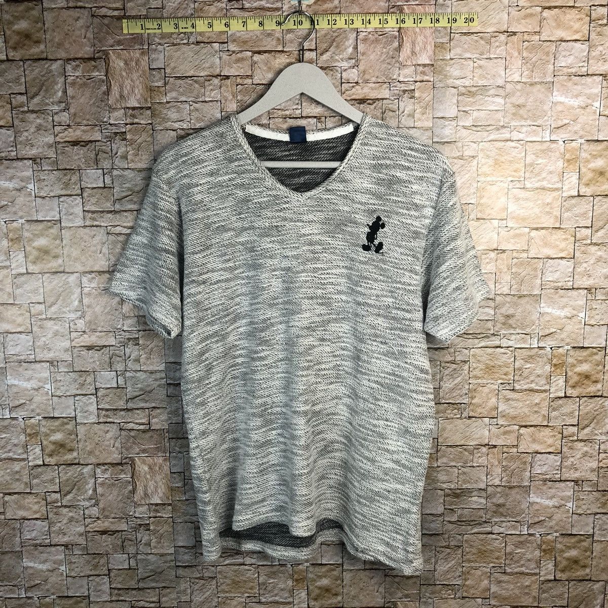 Disney Disney Mickey Mouse 23 Grey knitwear T-Shirt #A175 Size US M / EU 48-50 / 2 - 3 Thumbnail